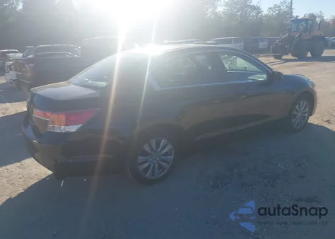 2011 Honda Accord 2.4 Ex z USA, uszkodzony, nr VIN 1HGCP2F76BA029154